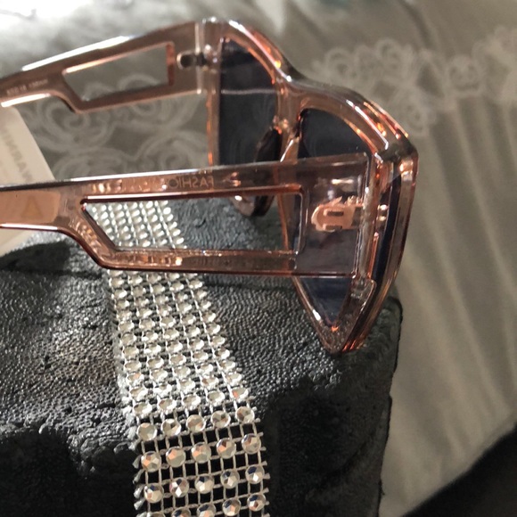 Seeing starz sunglasses - Picture 3 of 3